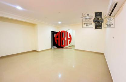 Villa - 4 Bedrooms - 5 Bathrooms for rent in Bu Hamour Street - Abu Hamour - Doha