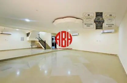 فيلا - 4 غرف نوم - 5 حمامات للايجار في شارع  بو هامو - أبو هامور - الدوحة