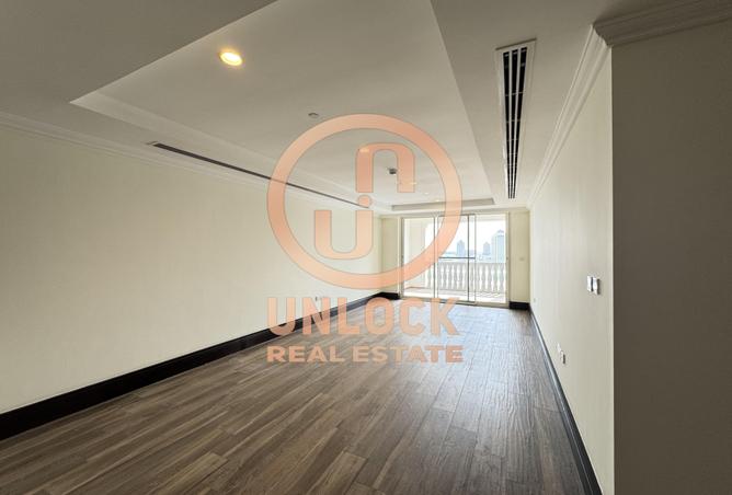 967530 - Property Image 2