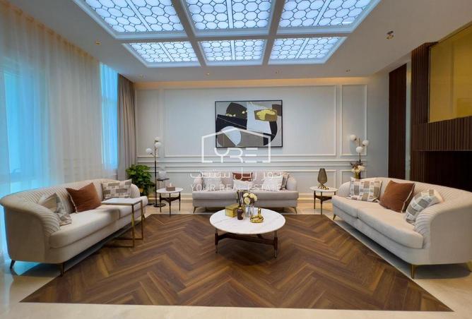 953052 - Property Image 2