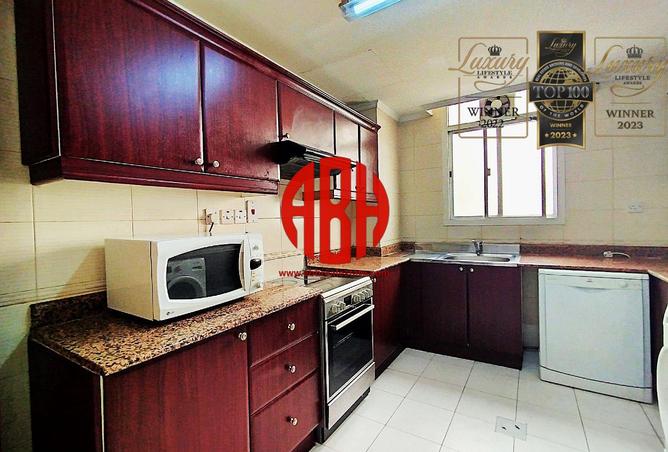 953129 - Property Image 3