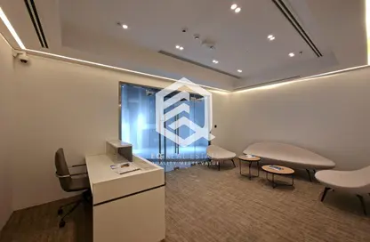 مساحات مكتبية - غرفة نوم - 1 حمام للايجار في طريق بورتو الشرقي - بورتو أرابيا - جزيرة اللؤلؤة - الدوحة