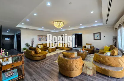Apartment - 3 Bedrooms - 4 Bathrooms for sale in West Porto Drive - Porto Arabia - The Pearl Island - Doha
