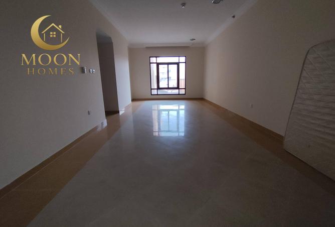 953525 - Property Image 2