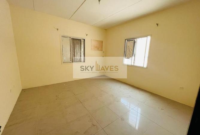 954723 - Property Image 2