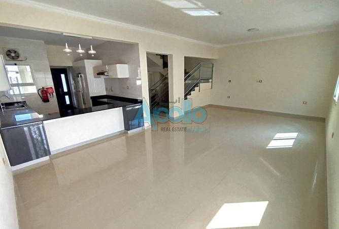 953594 - Property Image 2