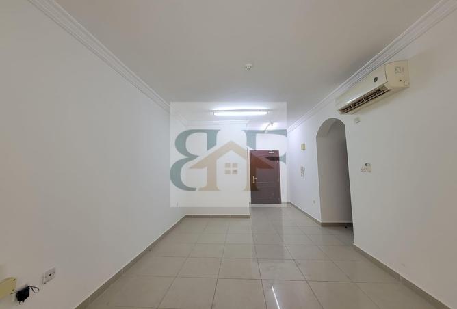 1013836 - Property Image 2