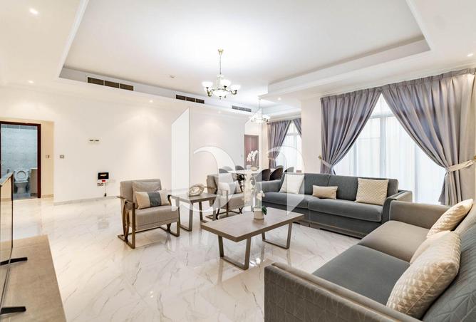 954232 - Property Image 2