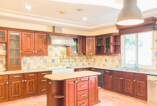 954308 - Property Image 3