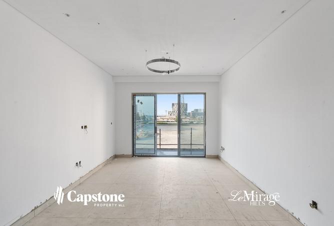 954577 - Property Image 2