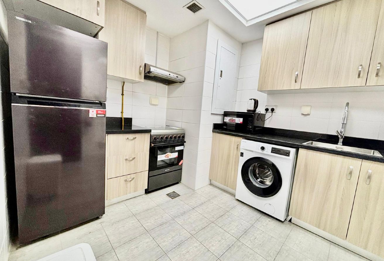 Huge unit | 3BR- FF with Terrace| bills included|