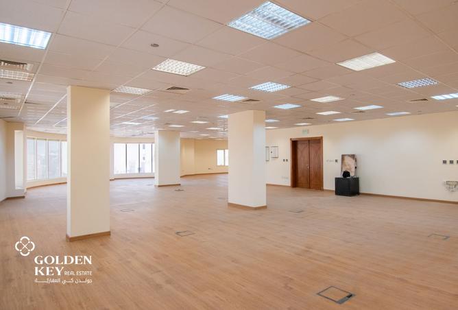 955069 - Property Image 3