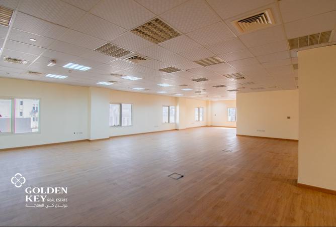 955091 - Property Image 3