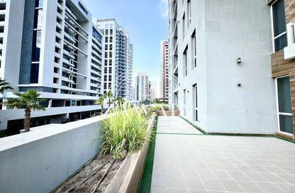 Apartment - 2 Bedrooms - 3 Bathrooms for rent in Lusail Marina Heights - Marina District - Lusail