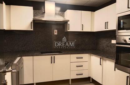 Apartment - 2 Bedrooms - 3 Bathrooms for rent in West Bay - West Bay - Doha