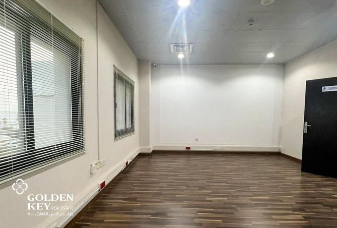 955279 - Property Image 3