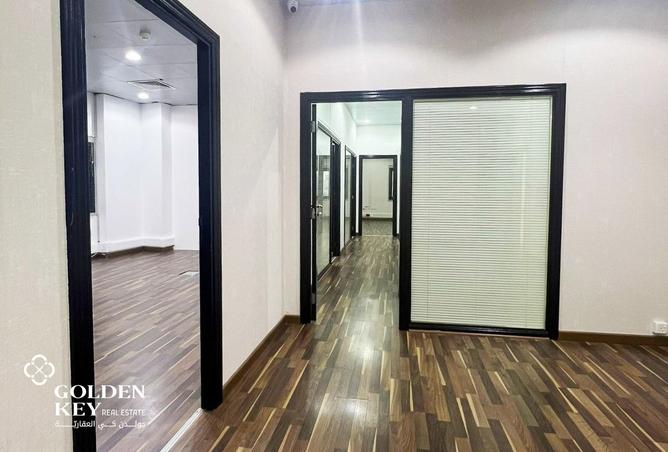 955279 - Property Image 2