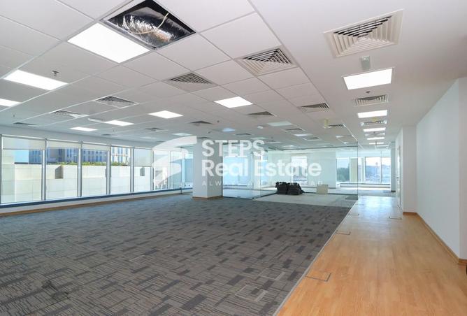 955321 - Property Image 3