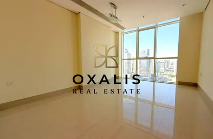 Apartment - 2 Bedrooms - 2 Bathrooms for rent in Marina Tower 27 - Marina District - Lusail