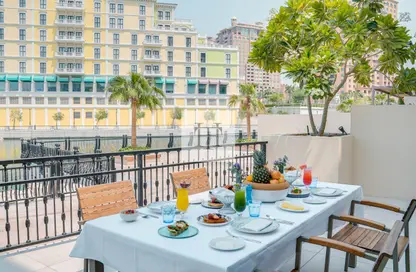 Townhouse - 3 Bedrooms - 3 Bathrooms for rent in Hilton Doha The Pearl Residences - Abraj Quartiers - The Pearl Island - Doha