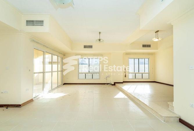 984838 - Property Image 3
