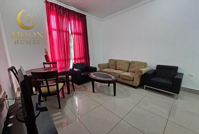 955704 - Property Main Image