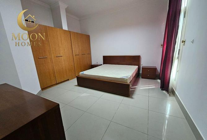 955704 - Property Image 3