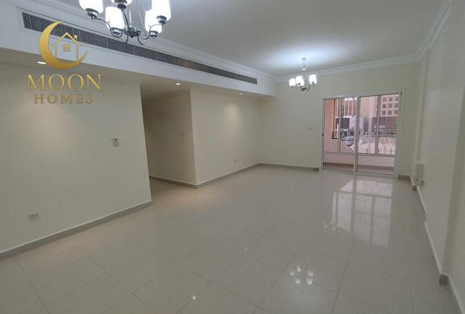 955927 - Property Image 3