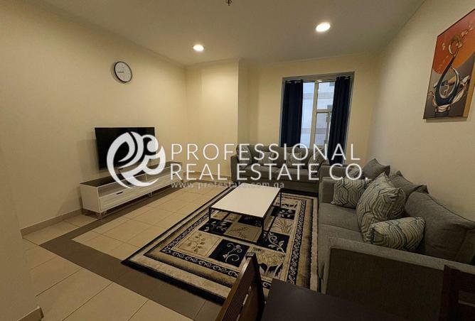 955952 - Property Image 2