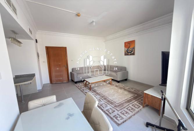 956055 - Property Image 3