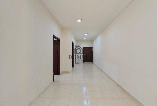 956163 - Property Main Image