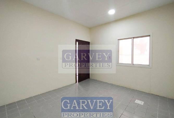 56929418 - Property Main Image