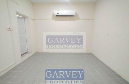 Apartment - Studio - 1 Bathroom for rent in Al Dafna - Al Dafna - Doha