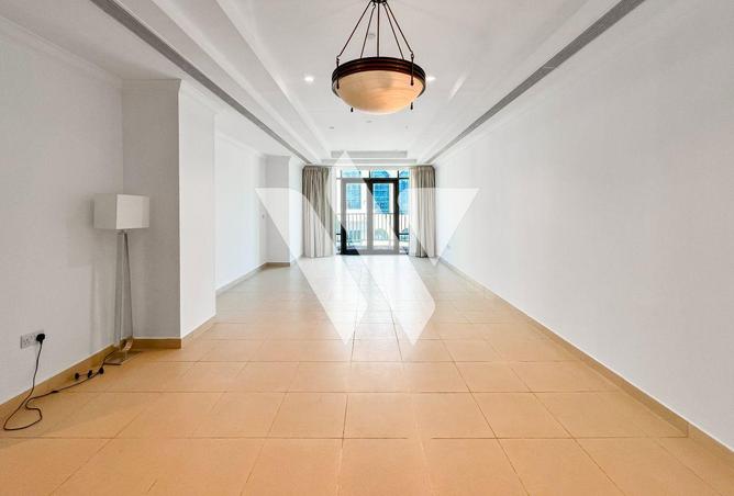 956334 - Property Image 2