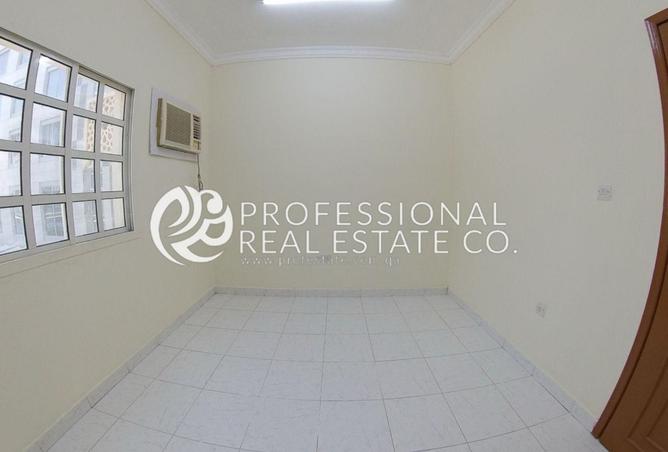 52088167 - Property Image 3