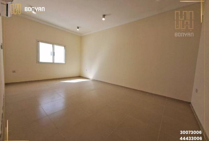 956423 - Property Image 3