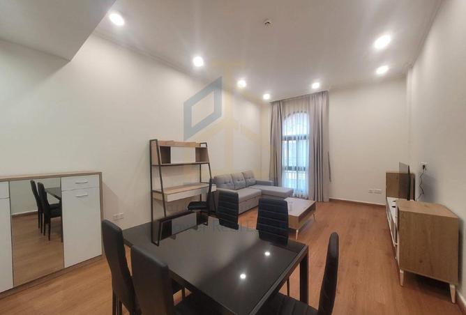 956526 - Property Image 2