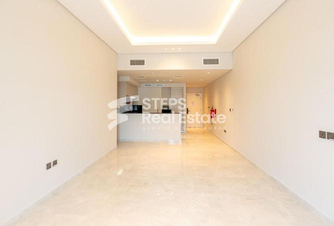 956669 - Property Image 2