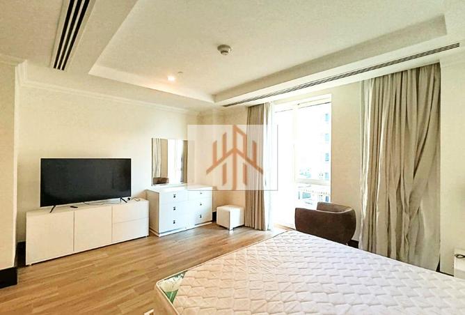 956835 - Property Image 2