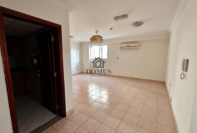 956847 - Property Main Image