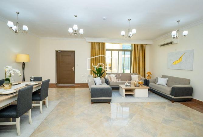 973678 - Property Image 2