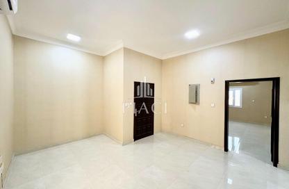 Apartment - 2 Bedrooms - 2 Bathrooms for rent in Al Sadd Road - Al Sadd - Doha