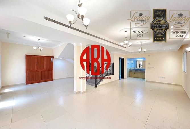 957543 - Property Main Image