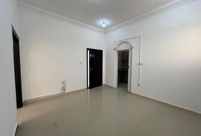 958138 - Property Main Image