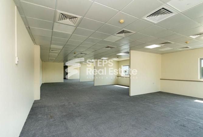 958236 - Property Image 3