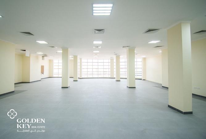 958695 - Property Image 2