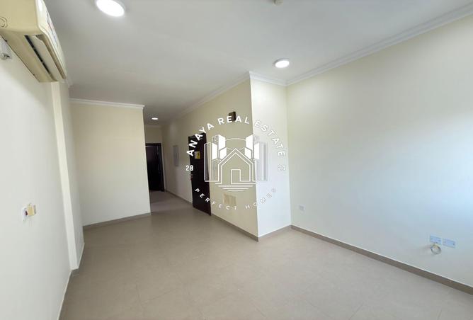 958710 - Property Image 2