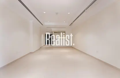 Apartment - Studio - 1 Bathroom for rent in West Porto Drive - Porto Arabia - The Pearl Island - Doha