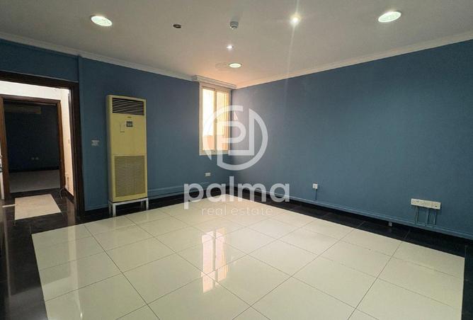 963127 - Property Image 3