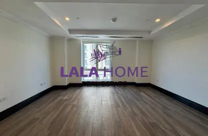 شقة - 1 حمام للايجار في فيفا غرب - فيفا بحرية - جزيرة اللؤلؤة - الدوحة